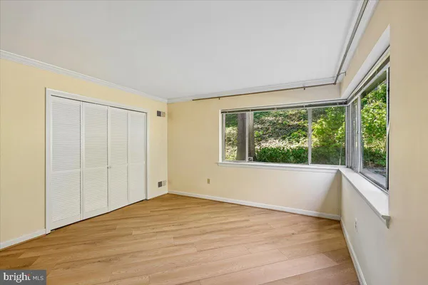 $2,600 | 5011 Sentinel Drive, Unit 61, Bethesda, MD 20816