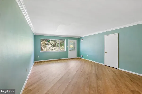 $2,600 | 5011 Sentinel Drive, Unit 61, Bethesda, MD 20816