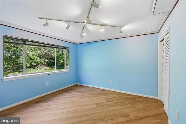 $2,600 | 5011 Sentinel Drive, Unit 61, Bethesda, MD 20816