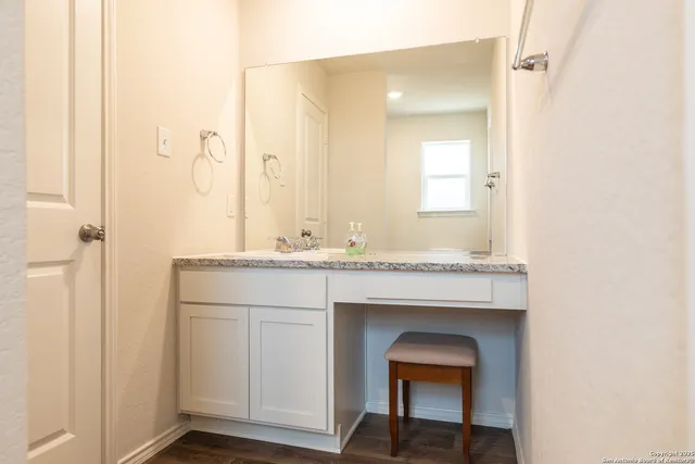 $1,600 | 1110 Andean Emerald, San Antonio, TX 78253