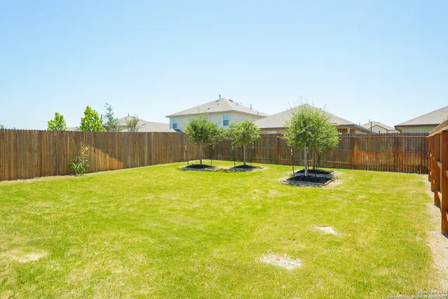 $1,600 | 1110 Andean Emerald, San Antonio, TX 78253