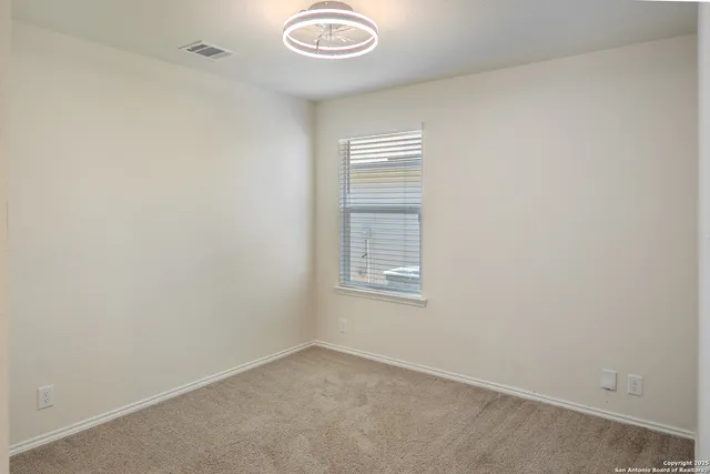 $1,600 | 1110 Andean Emerald, San Antonio, TX 78253