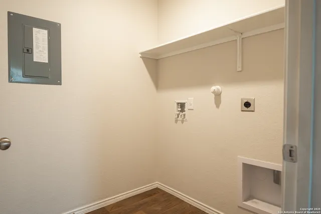 $1,600 | 1110 Andean Emerald, San Antonio, TX 78253