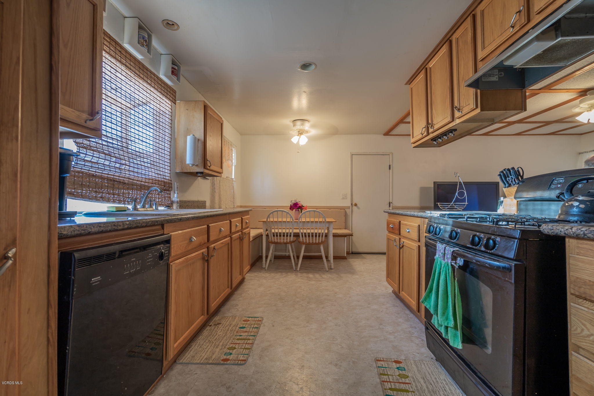 5250 Mildred Street Simi Valley, CA 93063 - Photo 11 of 30 5250+Mildred+St+Simi+Valley-10-web-Kitch