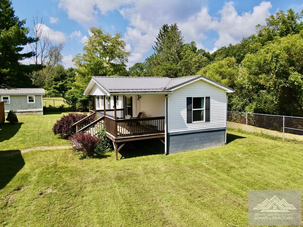 260-266 Periwinkle Road Princeton, WV 24739 - Photo 2 of 31 Gallery Image 2