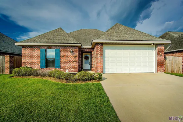 $299,900 | 332 North Moss Drive, Houma, LA 70360