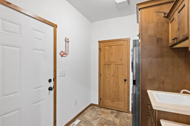 $549,900 | 8149 Little Mary Circle Southwest, Alexandria, MN 56308