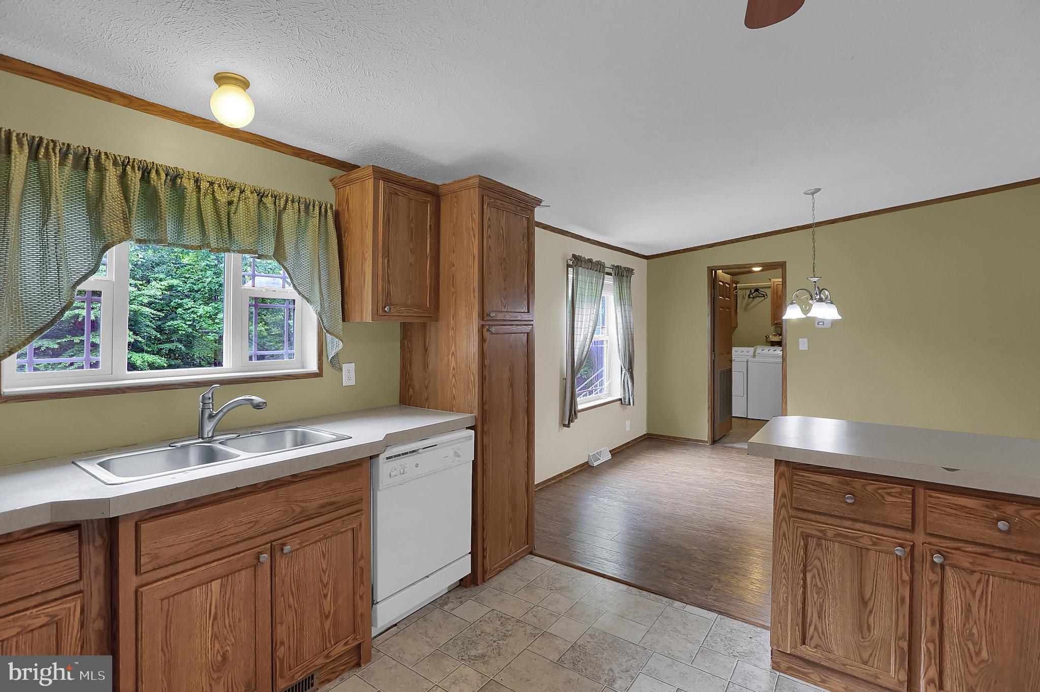 555 Bremer Road Dover, PA 17315 - Photo 17 of 39