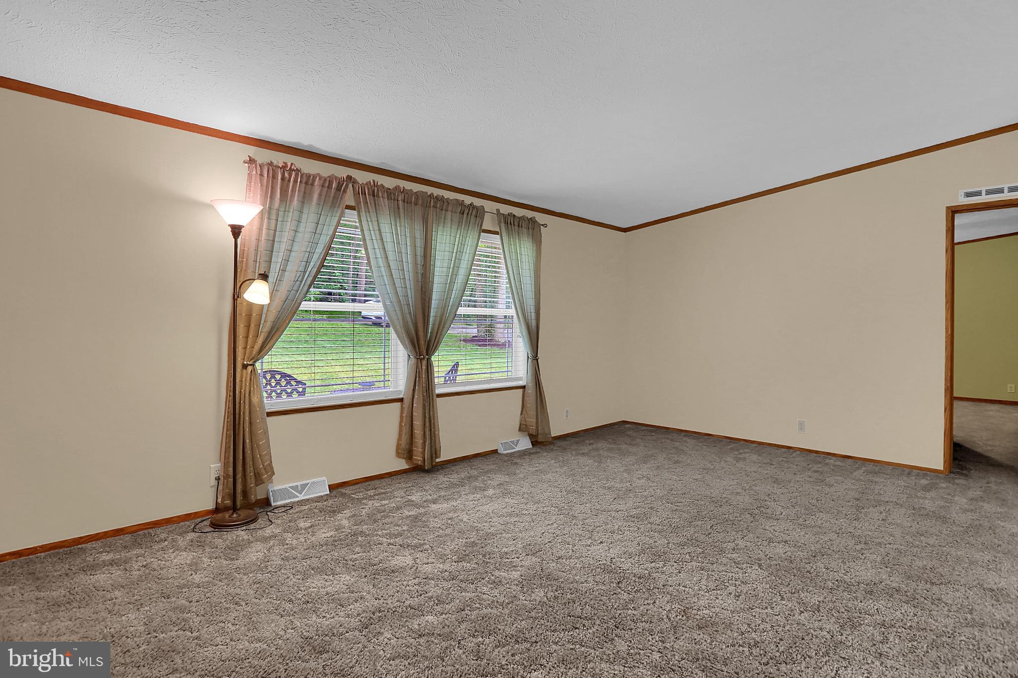 555 Bremer Road Dover, PA 17315 - Photo 10 of 39