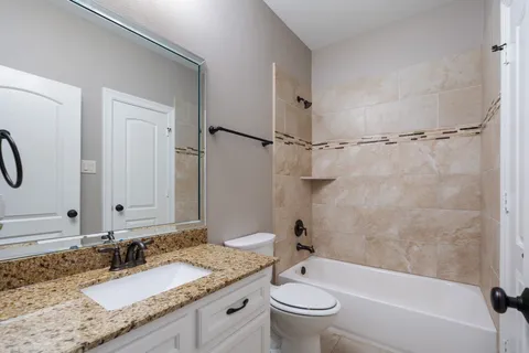 $1,370,000 | 32726 Tall Oaks Way, Magnolia, TX 77354
