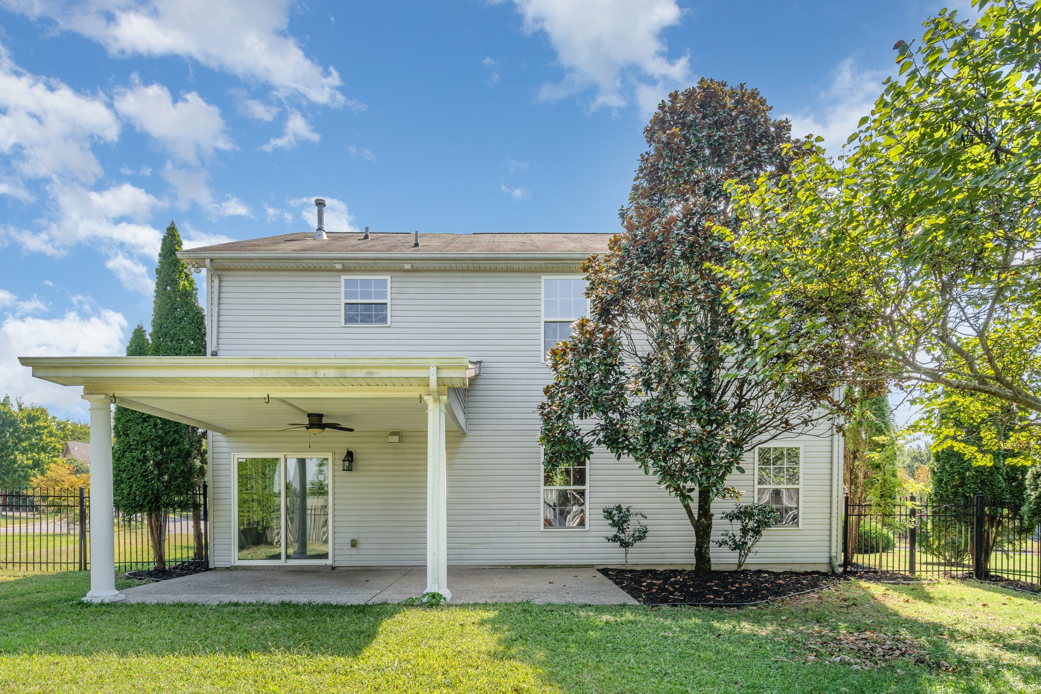 2005 Silverton Circle Spring Hill, TN 37174 - Photo 24 of 34 a view of a house with a swimming pool
