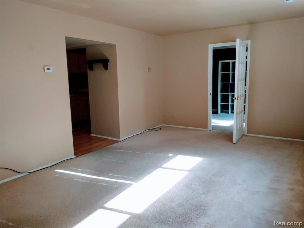 519 East University Drive, Unit 1408 Rochester, MI 48307 - Photo 6 of 18