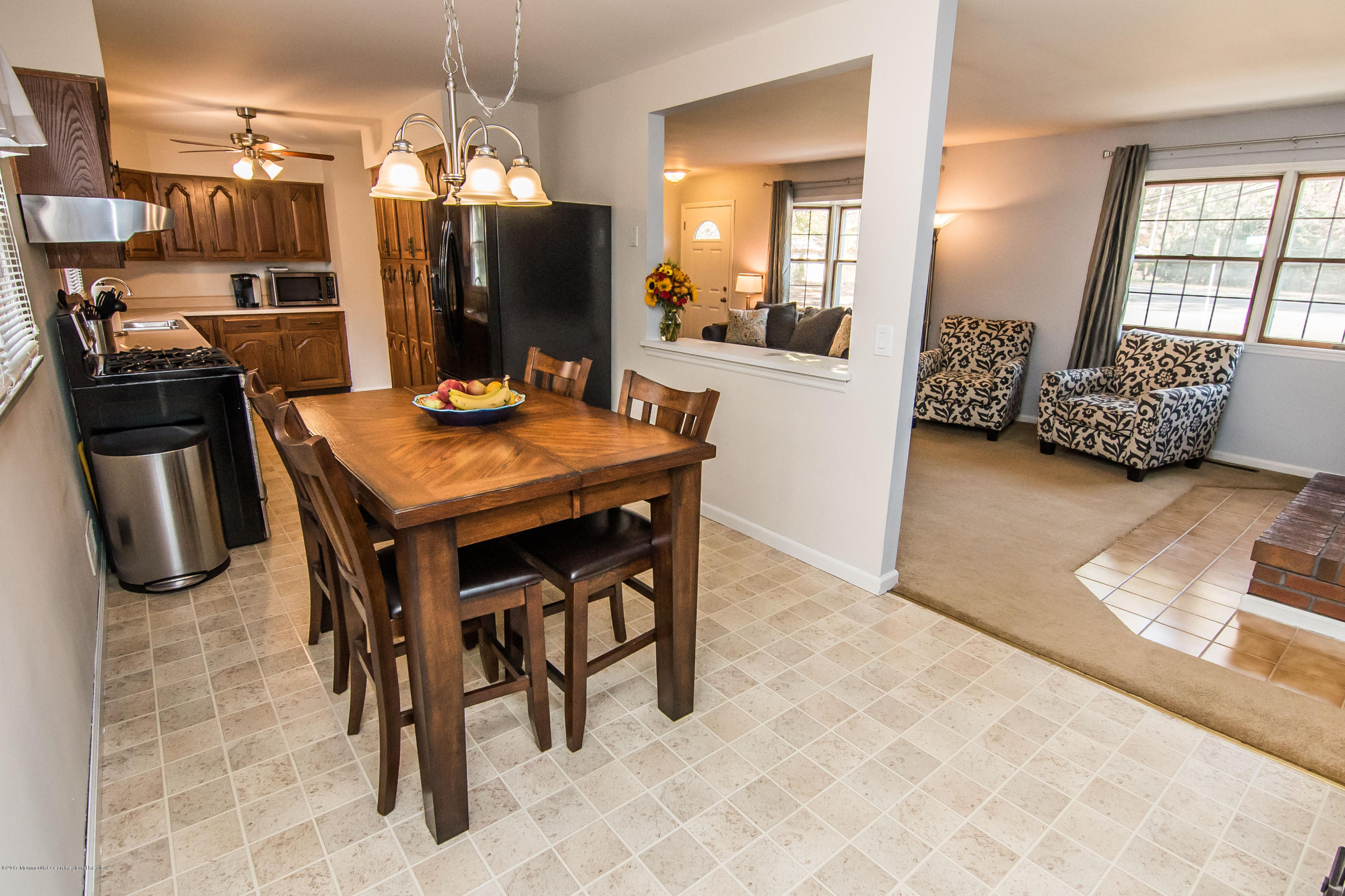 20 Hope Chapel Road Jackson, NJ 08527 - Photo 13 of 38 a dining room with furniture and window