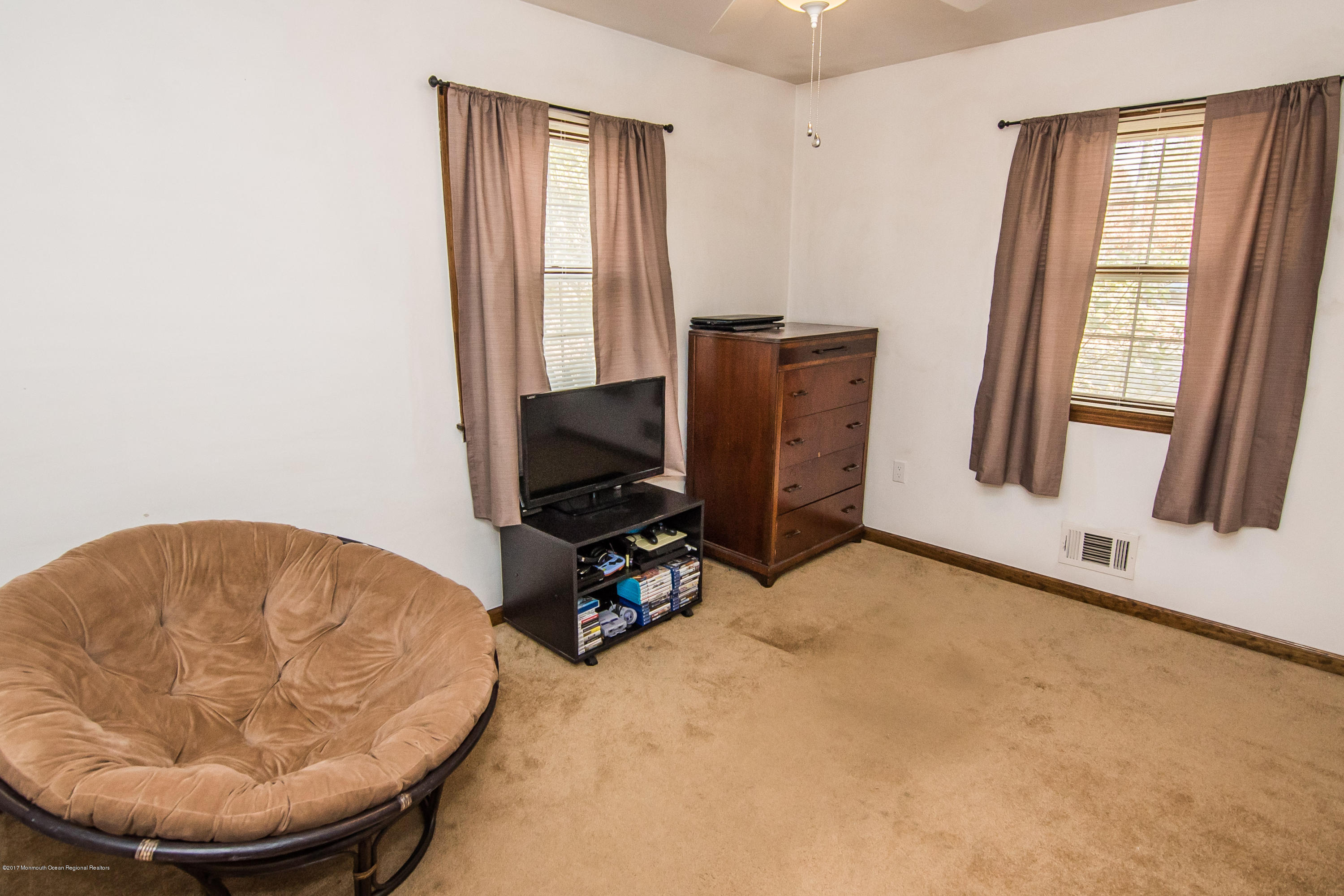 20 Hope Chapel Road Jackson, NJ 08527 - Photo 19 of 38 a room with furniture and window