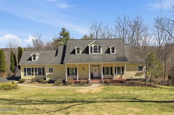 $779,000 | 136 Wormer Road, Guilderland, NY 12186