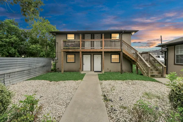 $1,095 | 706 Harris Avenue, Unit 3, Pasadena, TX 77502