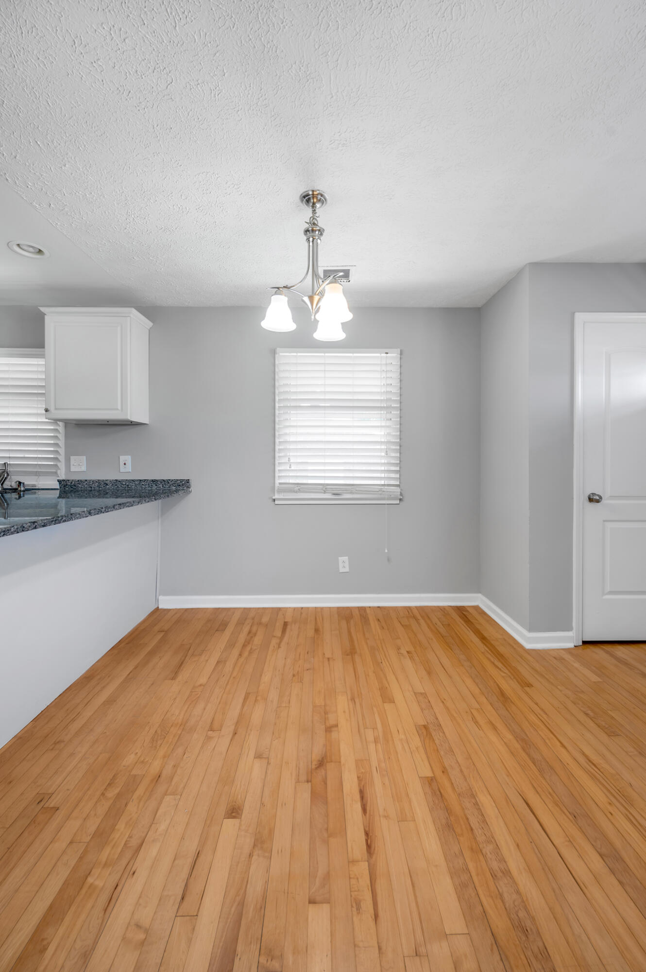 2012 Parallel Road Lexington, KY 40511 - Photo 10 of 34 TDB_4905