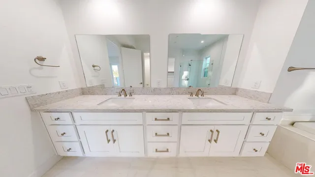 $5,100 | 8456 North Camelia Court, Winnetka, CA 91306