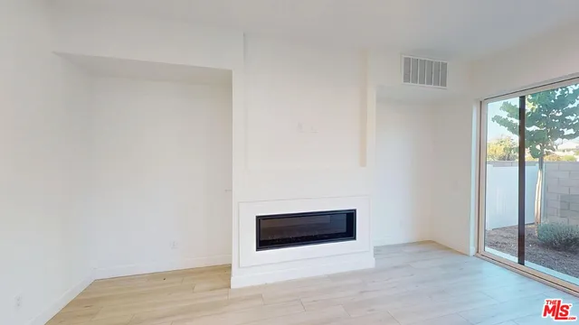 $5,100 | 8456 North Camelia Court, Winnetka, CA 91306