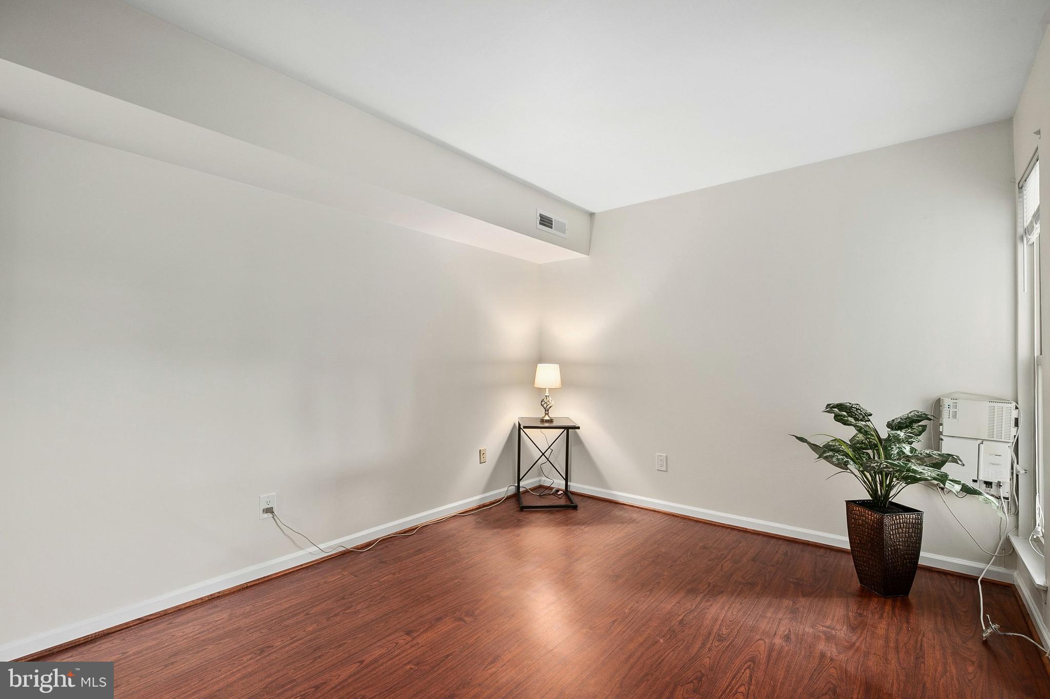 5823 Royal Ridge Drive, Unit O Springfield, VA 22152 - Photo 17 of 27 Gallery Image 17