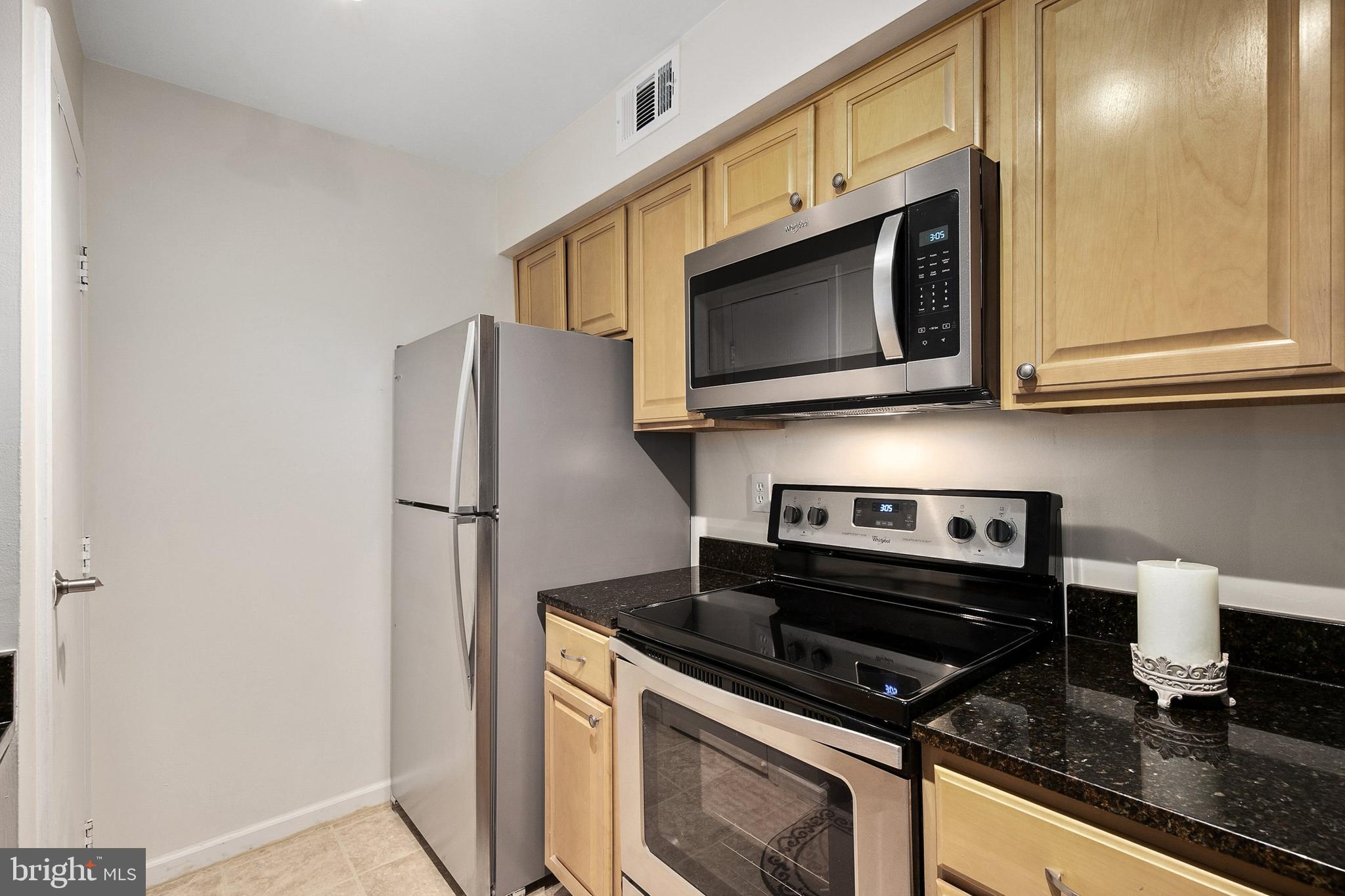 5823 Royal Ridge Drive, Unit O Springfield, VA 22152 - Photo 5 of 27 Gallery Image 5
