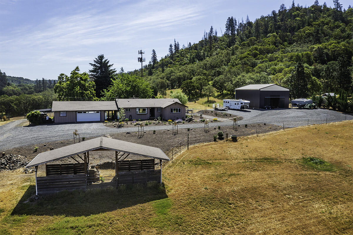 5388 Kane Creek Road Central Point, OR 97502 - Photo 3 of 48 DJI_0968-HDR-Edit