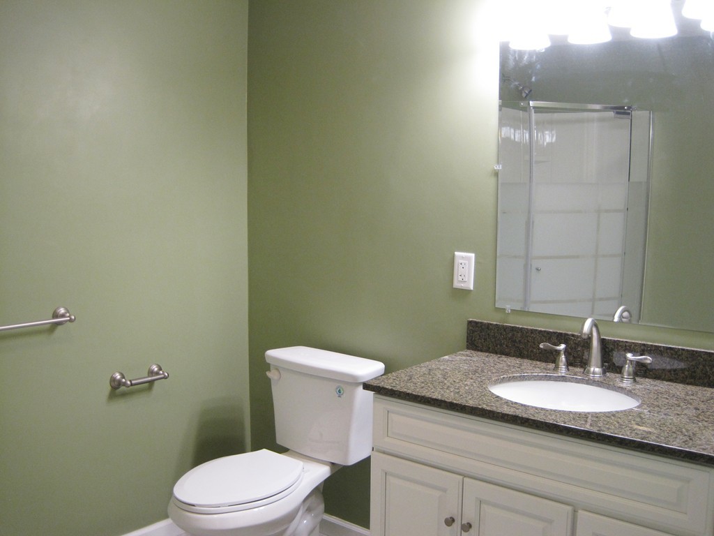 23 Reed Street Dedham, MA 02026 - Photo 17 of 18 Gallery Image 17