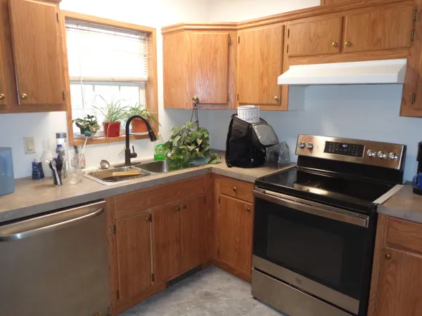 $234,900 | 222 4th Street, Grand Junction, MI 49056