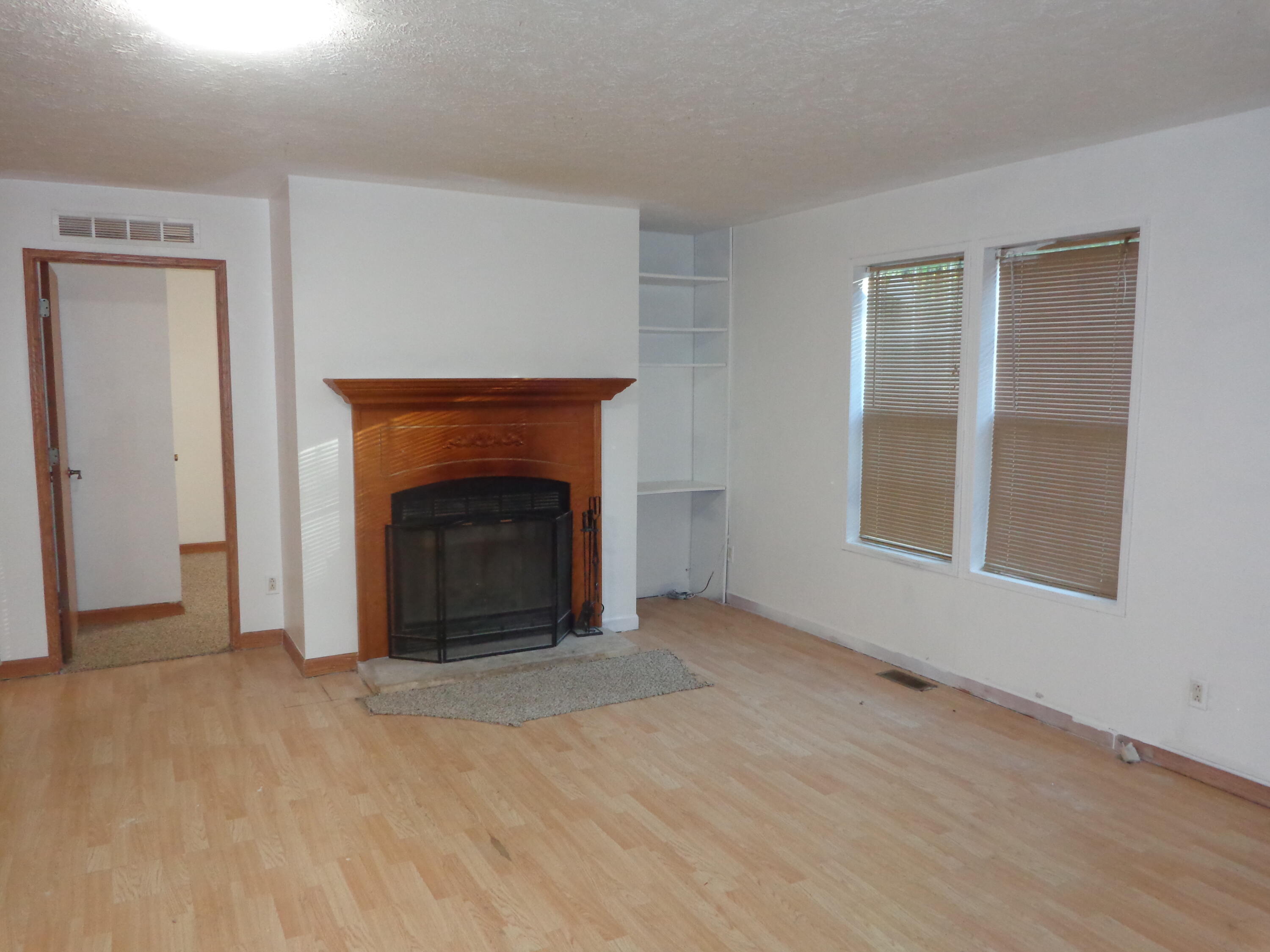 222 4th Street Grand Junction, MI 49056 - Photo 19 of 33 DSC00178