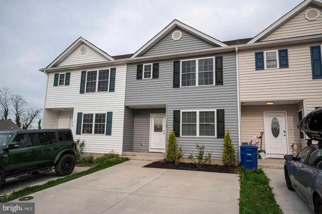 $2,325 | 112 Ryder Benson Lane, Front Royal, VA 22630