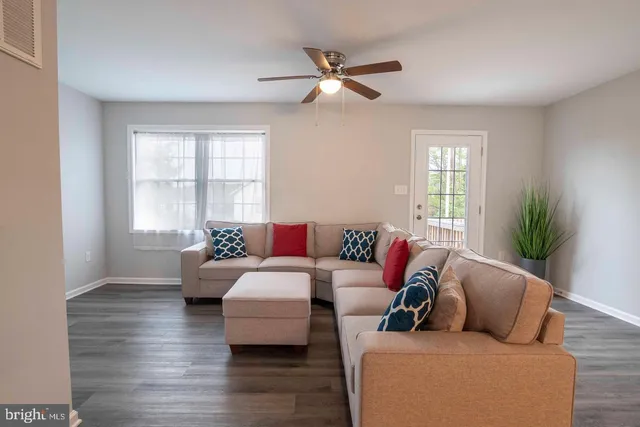 $2,325 | 112 Ryder Benson Lane, Front Royal, VA 22630