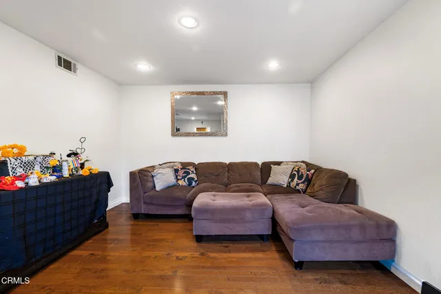 $959,000 | 8028 Crystal Place, Ventura, CA 93004