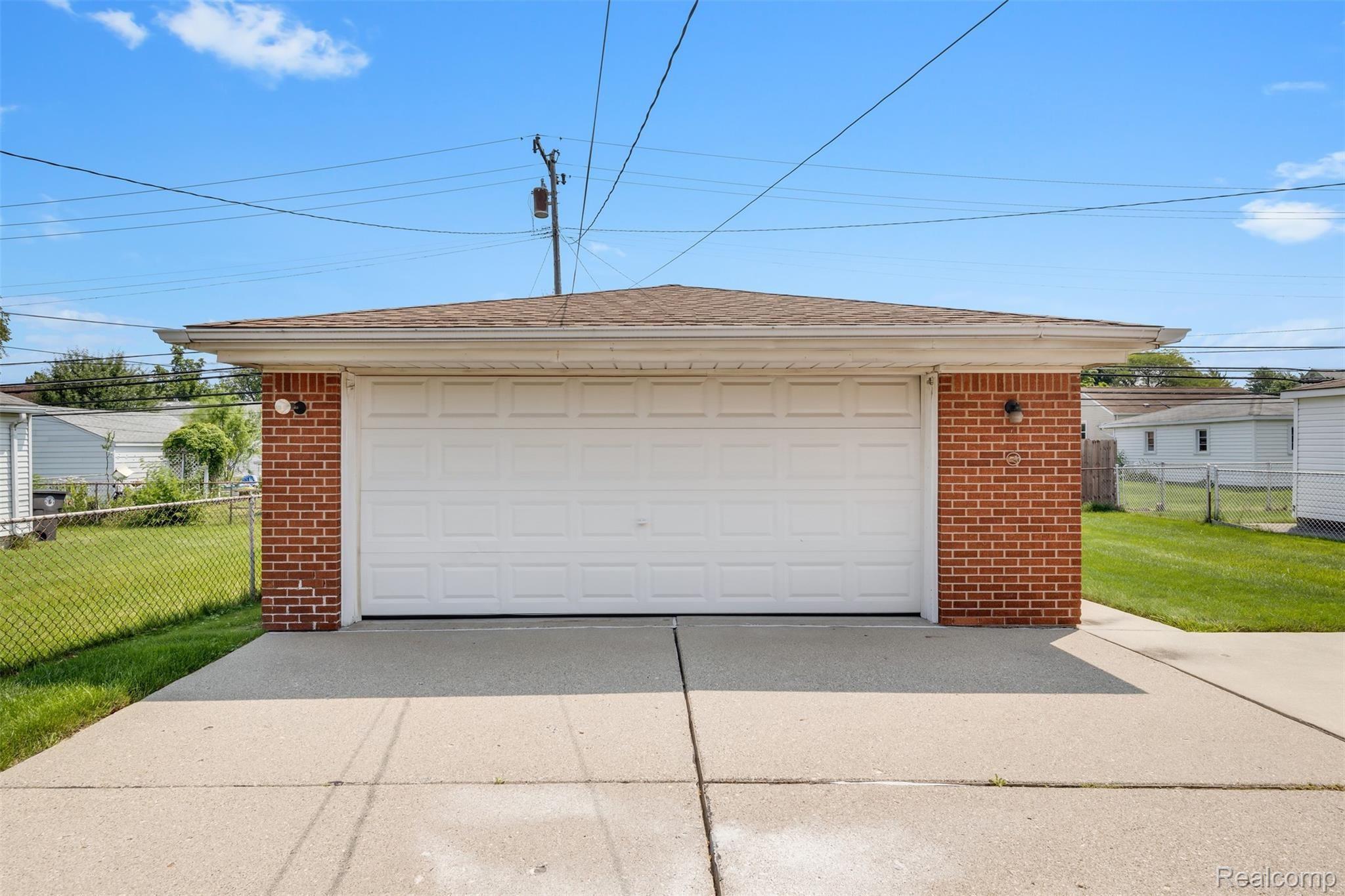 17535 Quarry Road Riverview, MI 48193 - Photo 9 of 33 XA9A0101 Output.jpg