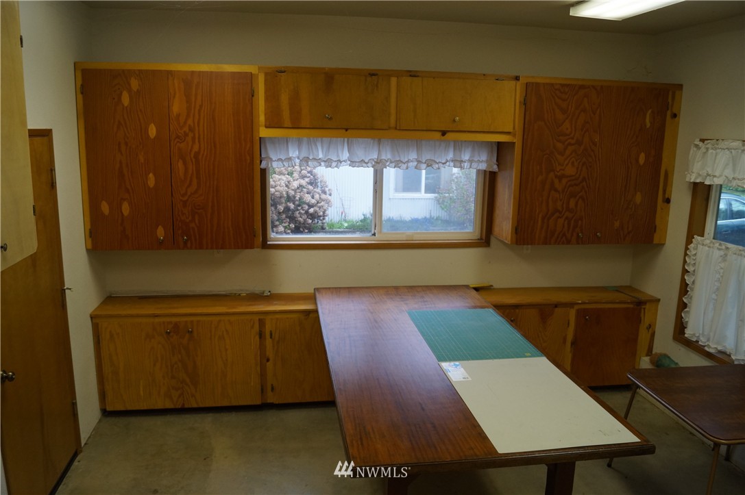 31 Hogan Road Hoquiam, WA 98550 - Photo 6 of 25 Gallery Image 6