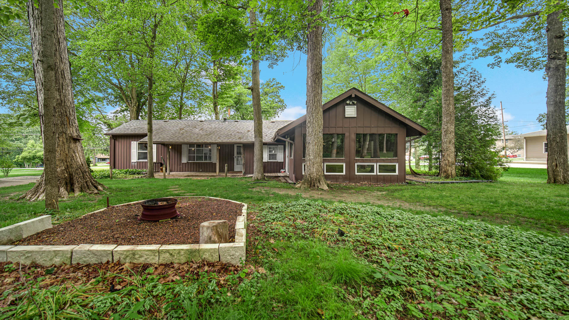 202 Sturdy Road Valparaiso, IN 46383 - Photo 27 of 30 1920x1080