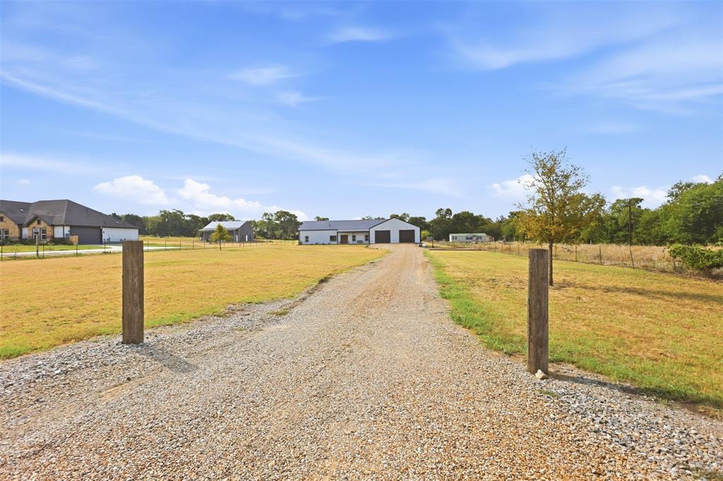 208 Chicken Field Road Whitewright, TX 75491 - Photo 39 of 40 Gallery Image 39