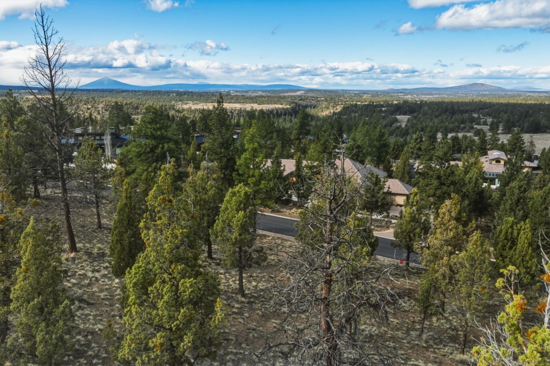 1560 Northwest Wild Rye Circle Bend, OR 97703 - Photo 17 of 18 batch_17 - 16 - 24-web-or-mls-Riley_Visu