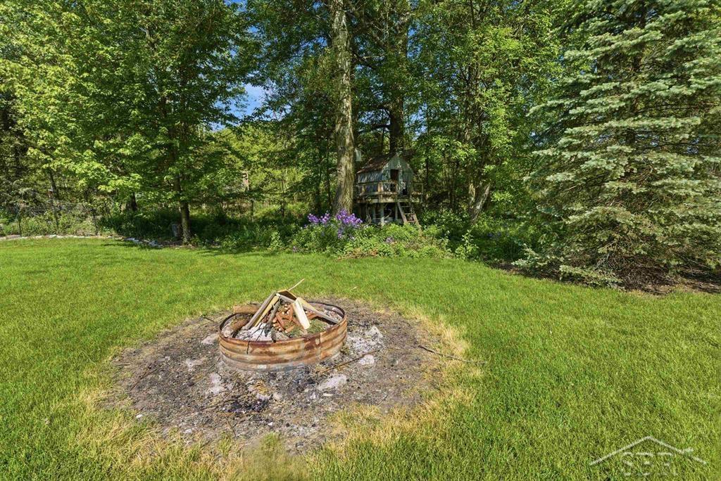2775 East Siebert Road Midland, MI 48642 - Photo 40 of 47