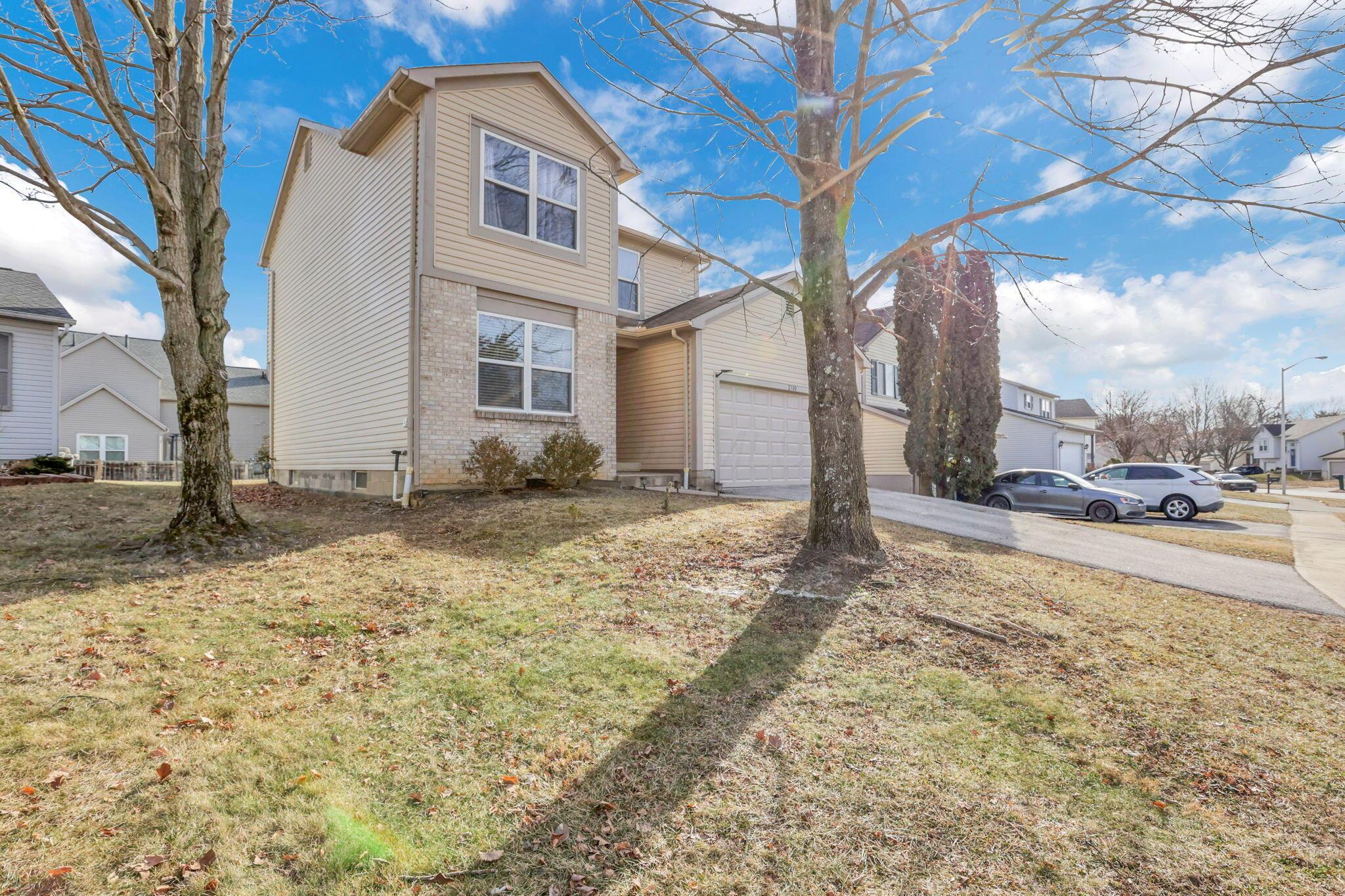 2700 Raphael Drive Columbus, OH 43232 - Photo 4 of 35 4-web-or-mls-0V3A5976