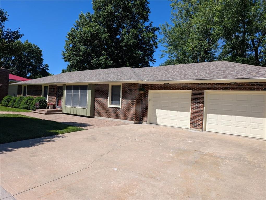 242 Southeast 131st Road Warrensburg, MO 64093 - Photo 3 of 3