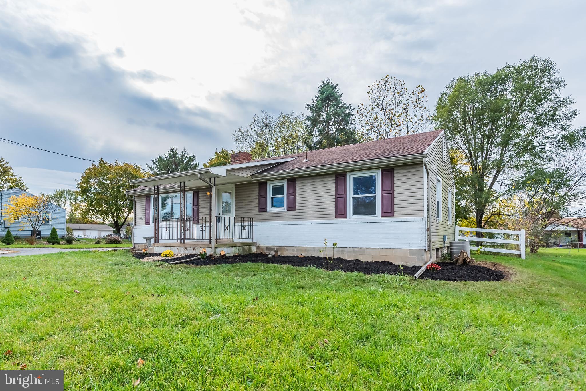 1928 Spring Road Carlisle, PA 17013 - Photo 2 of 22 Gallery Image 2