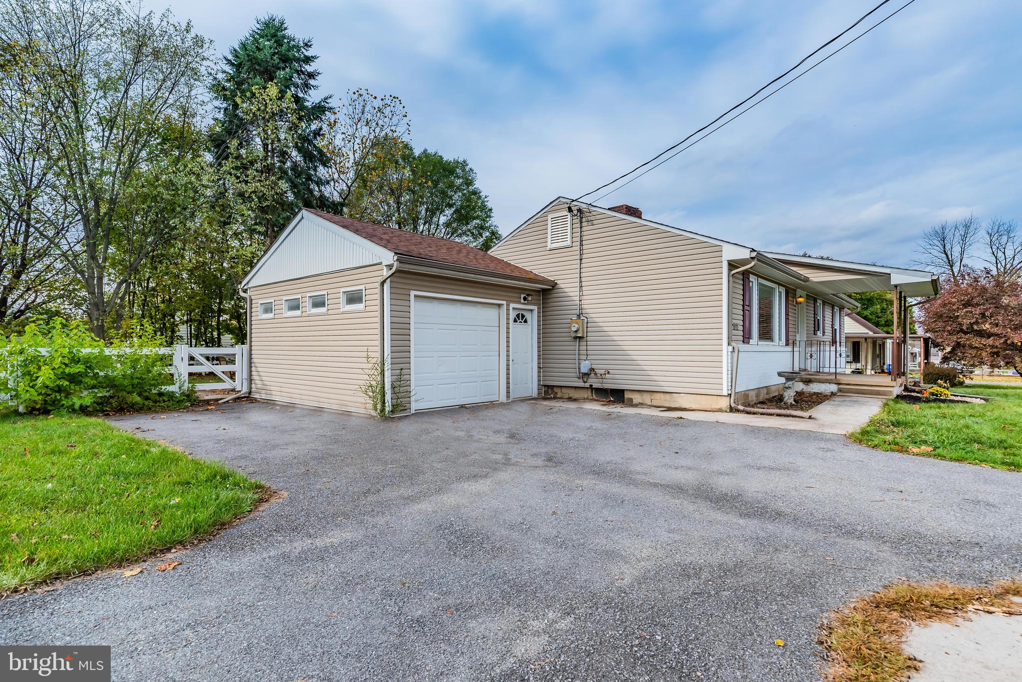 1928 Spring Road Carlisle, PA 17013 - Photo 3 of 22 Gallery Image 3