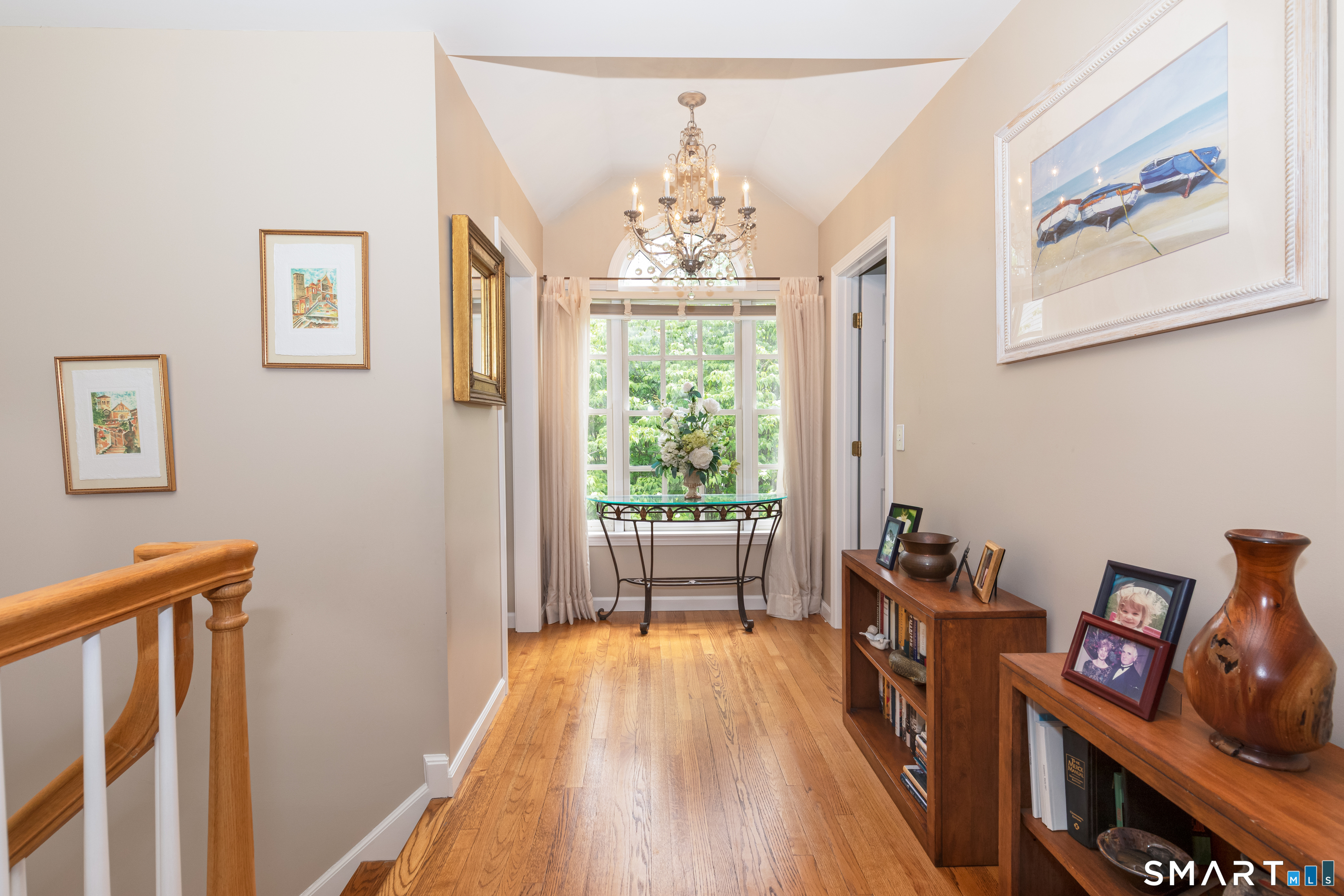 33 Old Field Hill Road, Unit 4 Southbury, CT 06488 - Photo 17 of 30 Upstairs hallway