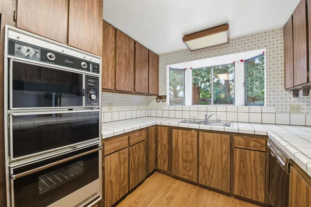 $3,000,000 | 831 University Avenue, Unit 831833, Menlo Park, CA 94025