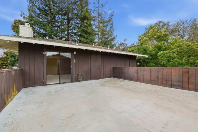 $3,000,000 | 831 University Avenue, Unit 831833, Menlo Park, CA 94025