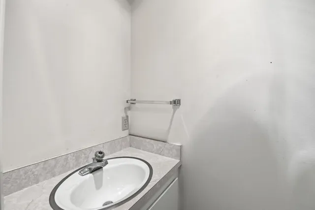 $3,000,000 | 831 University Avenue, Unit 831833, Menlo Park, CA 94025