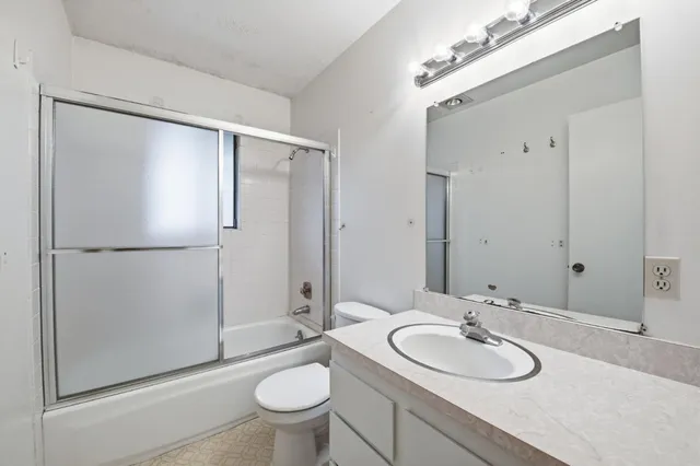 $3,000,000 | 831 University Avenue, Unit 831833, Menlo Park, CA 94025