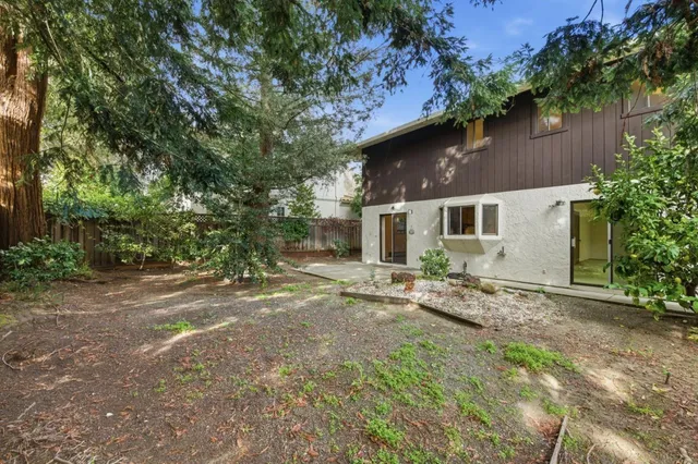 $3,000,000 | 831 University Avenue, Unit 831833, Menlo Park, CA 94025