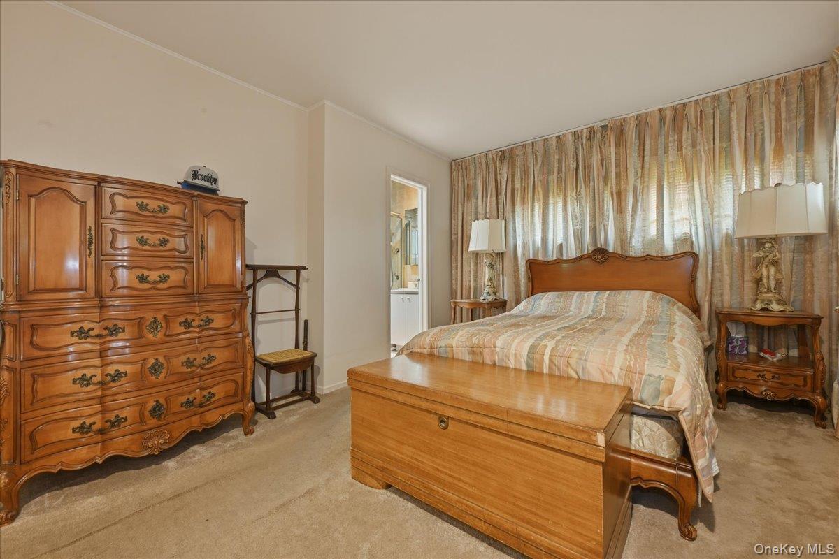 578 Richmond Road East Meadow, NY 11554 - Photo 23 of 33