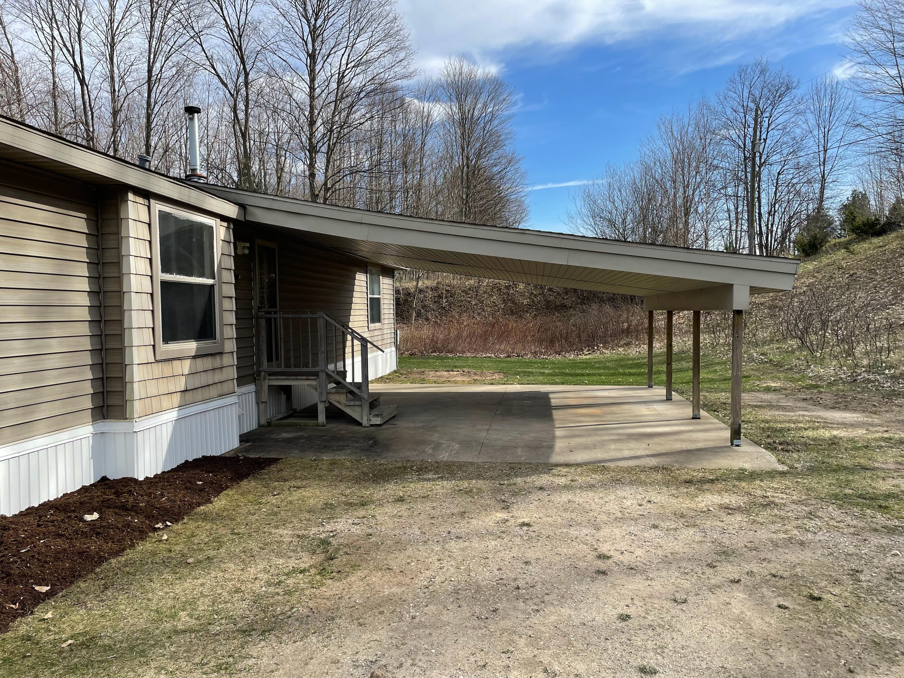 720 Anderson Road Boyne City, MI 49712 - Photo 15 of 17 Outdoors